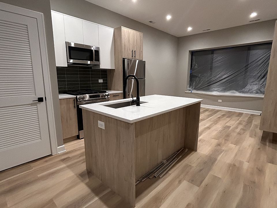 1st image of 5912 N Nashotah Ave #104