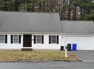 102 Tinkham Rd, Springfield, MA 01129