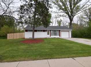 4400 W Green Tree Rd, Milwaukee, WI 53223