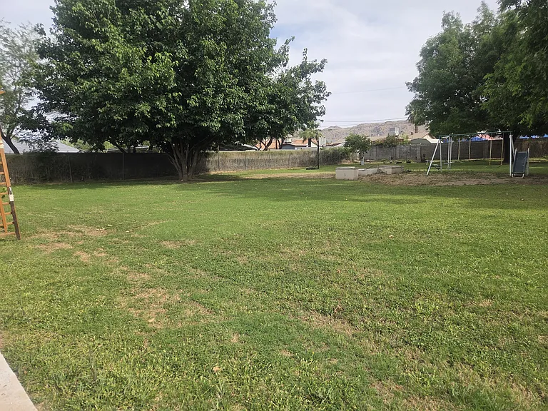 61 E Valencia Dr — Photo 11