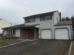 68 Marsh Ave, Sayreville, NJ