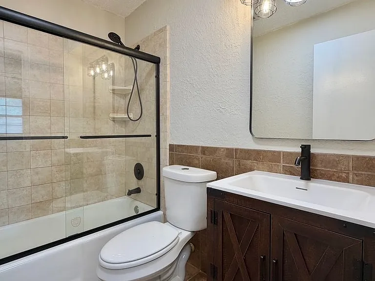 2712 NW Hilltop Dr — Photo 18