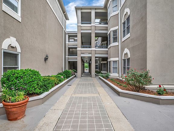 4th image of 3818 W End Ave APT 105