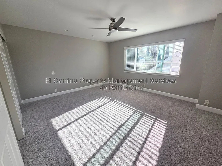 1728 Lake St — Photo 53