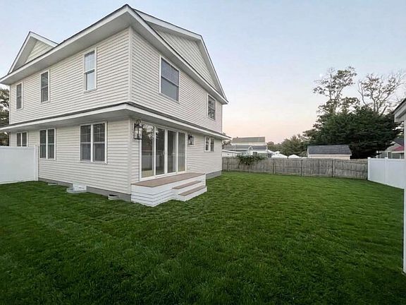 3rd image of 26 Adelphia Rd