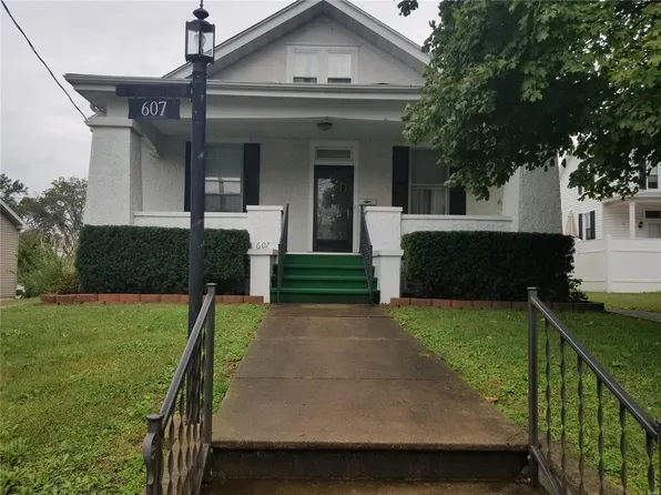 607 W Lebanon St, Nashville, IL 62263