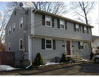 2nd image of 938 Waverly St