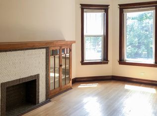 1438 W Addison St APT 2, Chicago, IL 60613