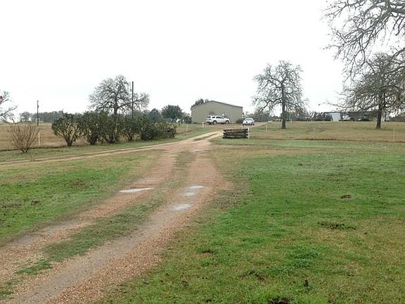 2nd image of 1146 Private Road 2003