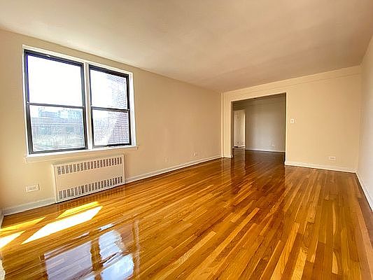 1st image of 14055 Burden Cres APT 6