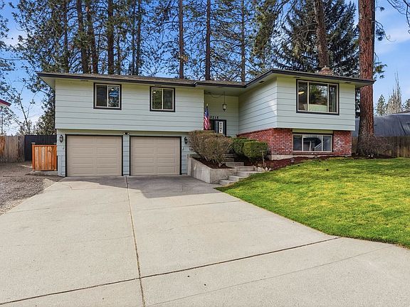 2nd image of 10215 N Woodridge Dr