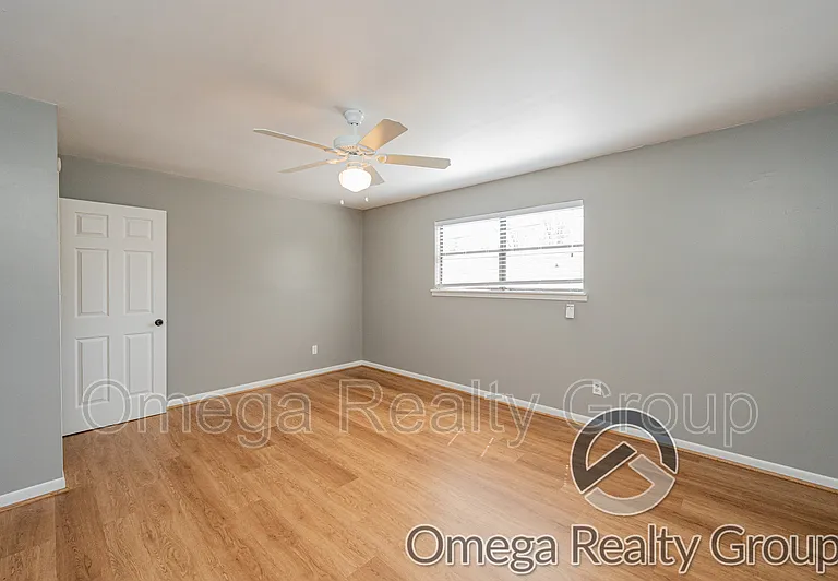 400 7th St E #2H — Photo 15