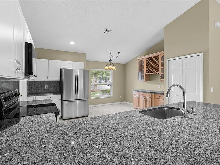 148 Country Lakes Cir — Photo 5
