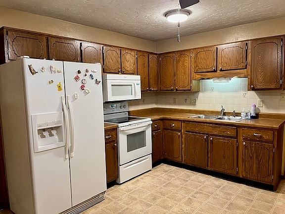 5th image of 8638 Chessie Dr