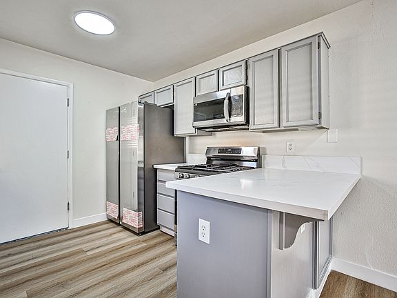 4th image of 9281 Casa Christina Ln