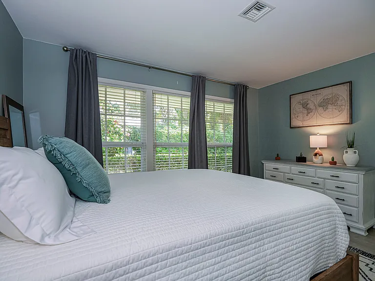 1405 Treasure Cove Ln — Photo 14