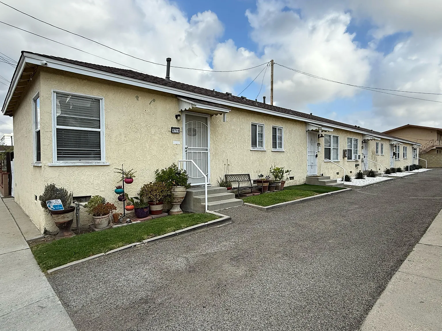 1 bed, 800 sqft, $1,970 — Photo 1