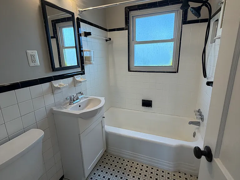 2410 Huntington Ave #2410 — Photo 16