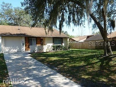 1st image of 108R Shady Oak Dr