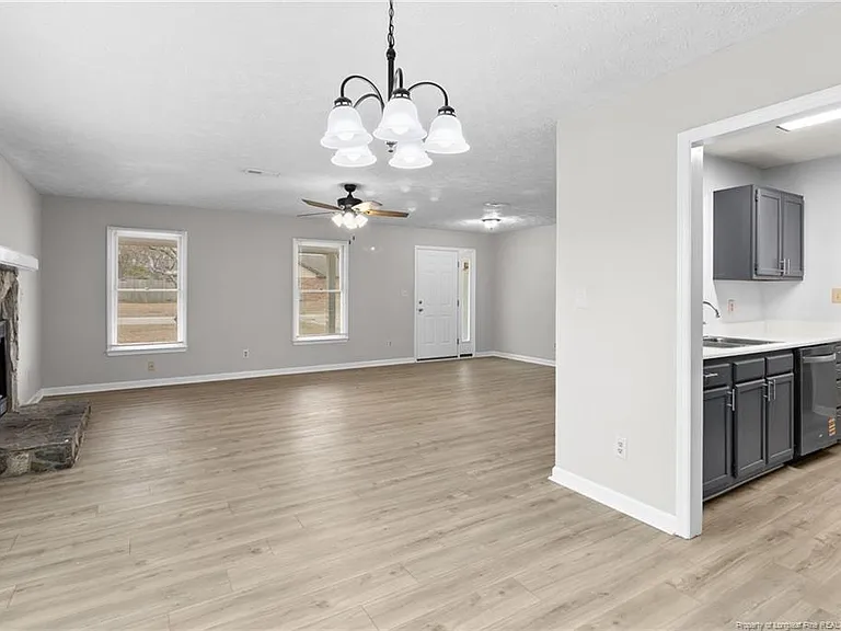 5748 Pepperbush Dr — Photo 4