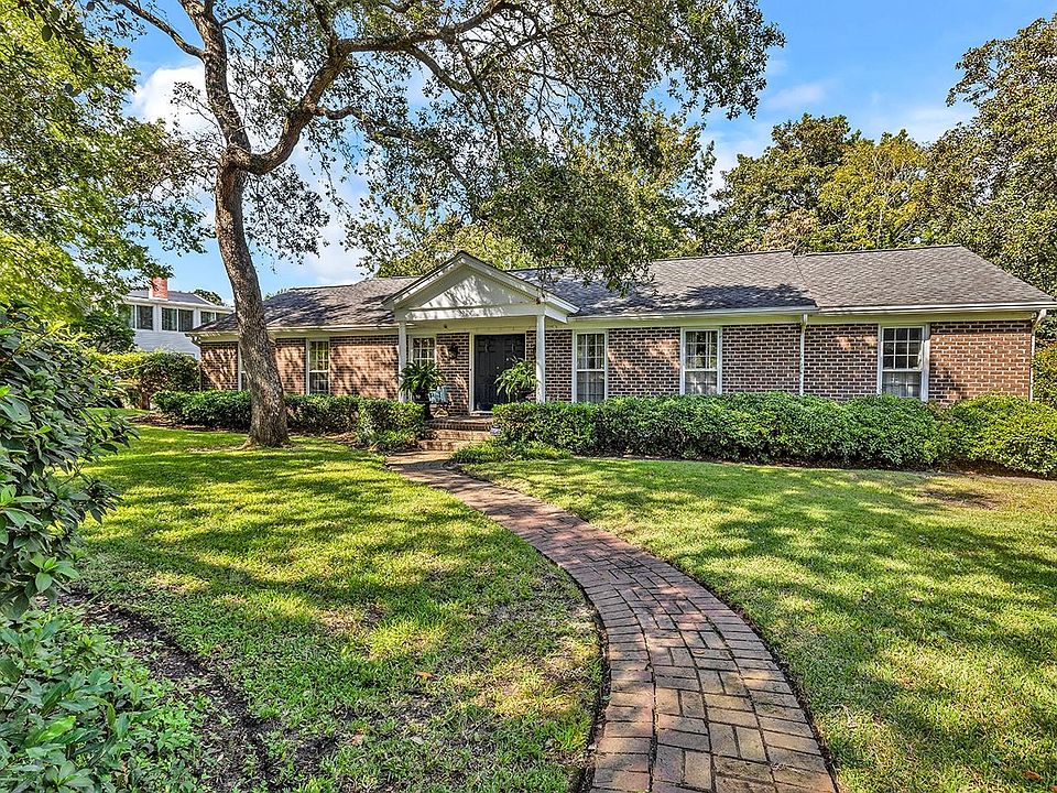 1st image of 500 Poinsett Rd.