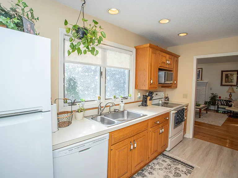 115 Ayers Point Rd — Photo 12