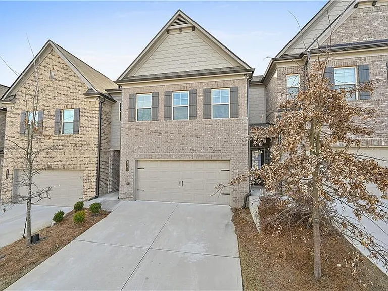 3229 Weyhill Way — Photo 2