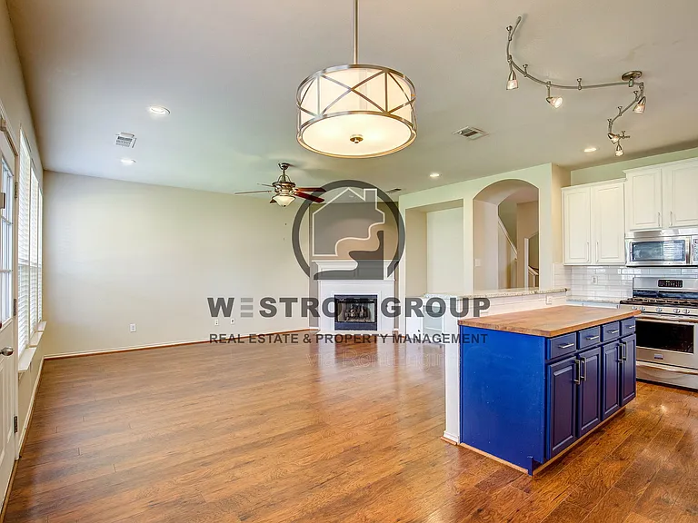 4537 Chris Dr — Photo 28