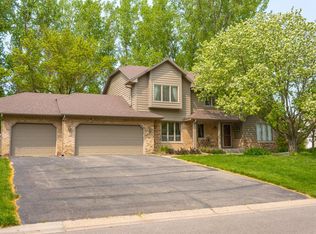 10420 31st Ave N, Plymouth, MN 55441