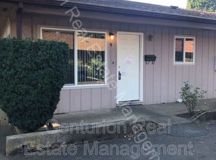 109 Gatch St APT 9, Woodburn, OR 97071