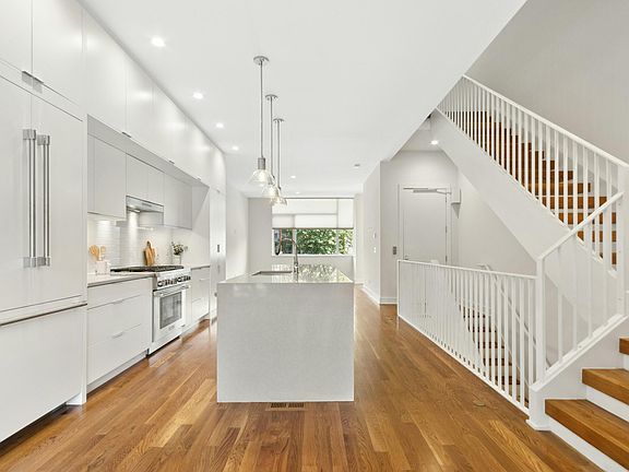 4th image of 2321 Clark Ave