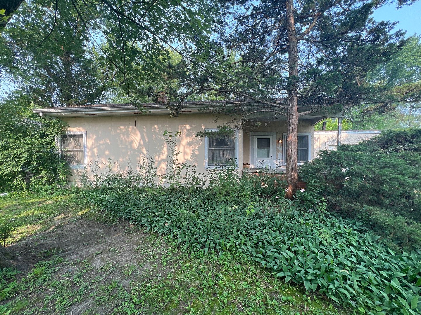 6526 S Ridge Rd, Willowbrook, IL 60527 Zillow