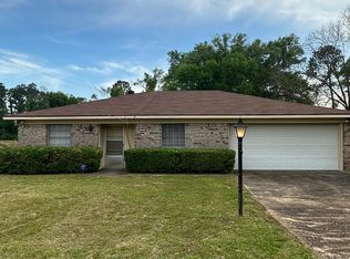 302 Choctaw St, Longview, TX 75605