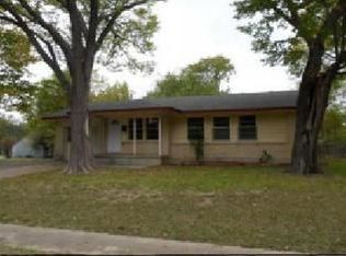 421 W Daugherty Dr, Garland, TX 75041