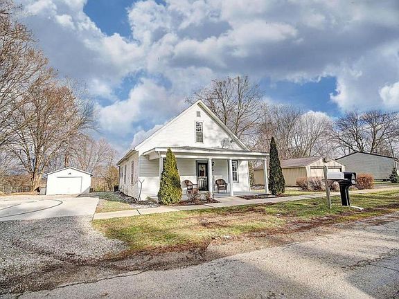 3rd image of 3164 N Broad St