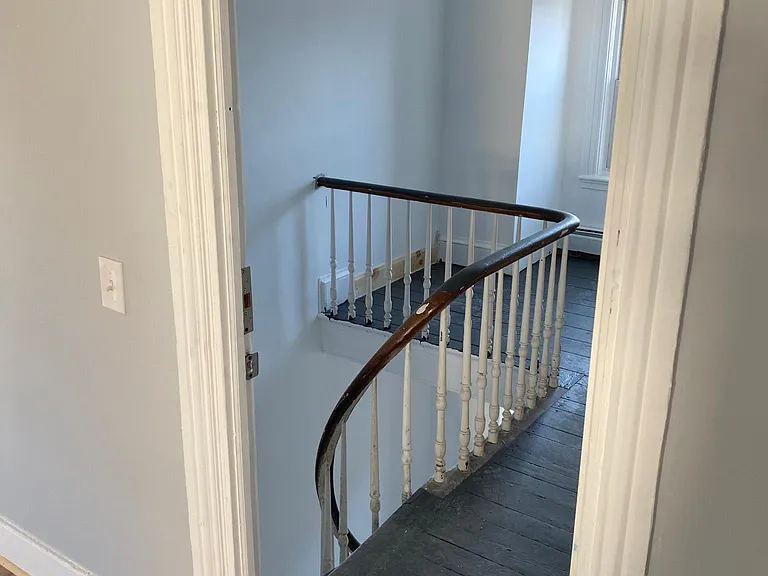 17 Washburn St #2 — Photo 4