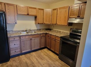 1637 Carriage Hill Dr APT 3, Waterloo, IA 50701