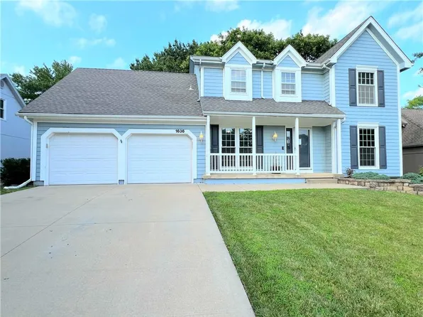 1636 NE Baron Dr, Lees Summit, MO 64086