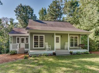 348 Big Raven Ln, Saluda, NC 28773