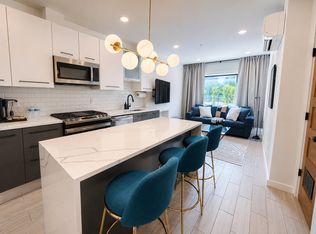 376 Broad St #2B, Newark, NJ 07104
