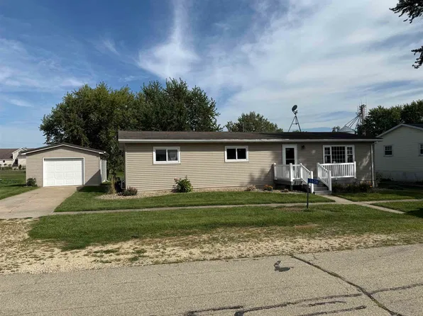 1638 299th Ave, Dyersville, IA 52040