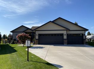 878 W Oakwood Dr, Hayden Lake, ID 83835