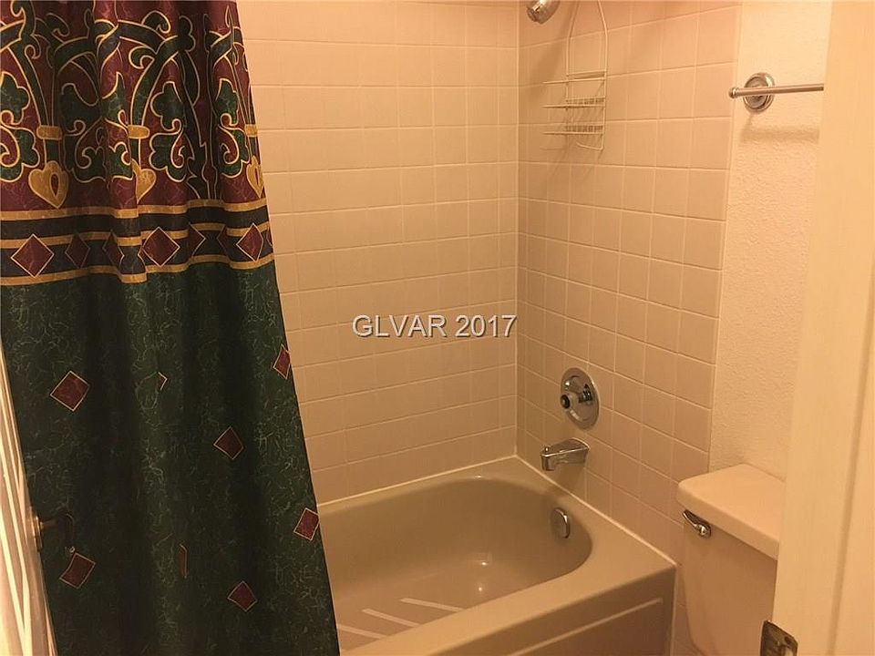 1st image of 3249 Dayflower St #4
