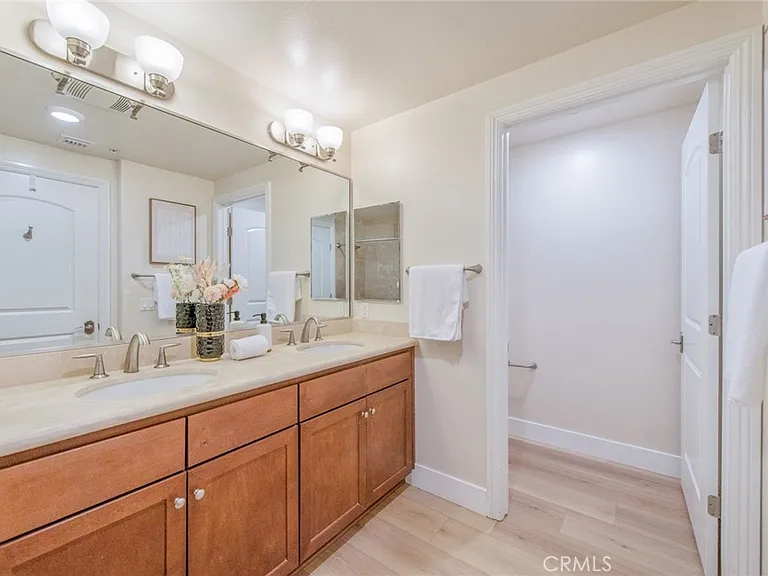 28220 Highridge #204 — Photo 11