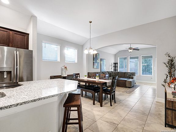 4th image of 10123 Bricewood Park