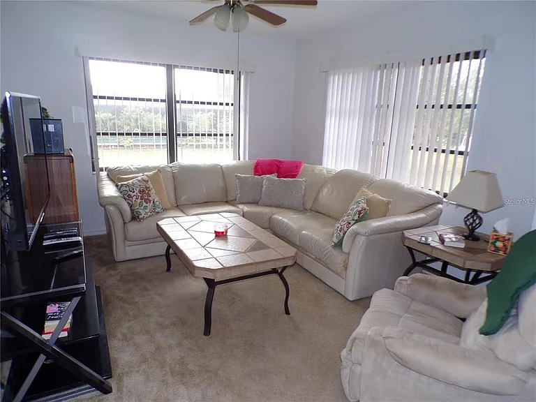 1011 Tropical Ave NW — Photo 6