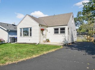 1632 Richard Ave, Racine, WI 53403