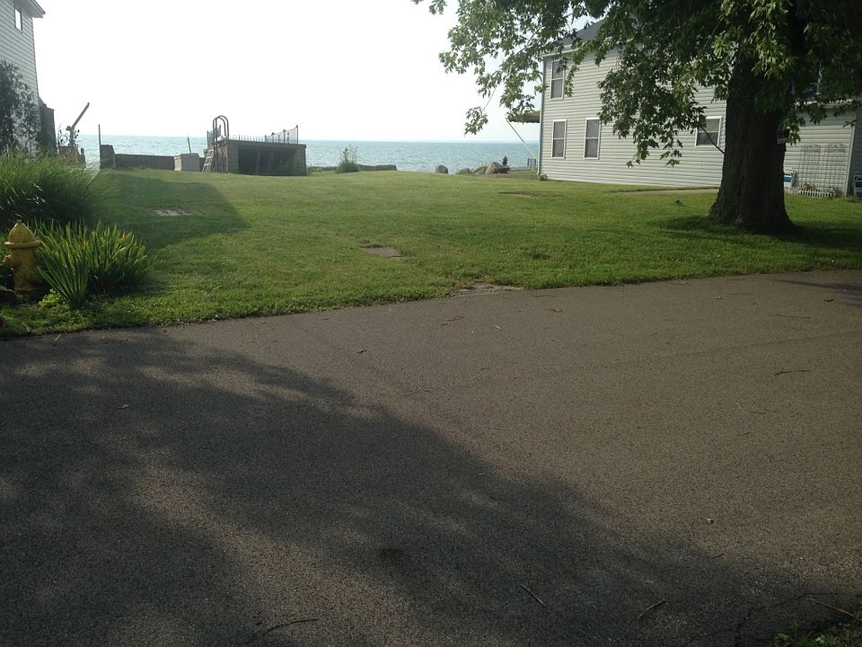 1st image of 229 S Shore Dr