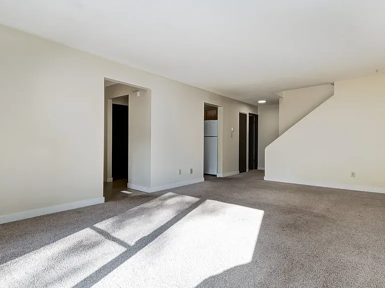 1 Huntington Hl NW — Photo 46