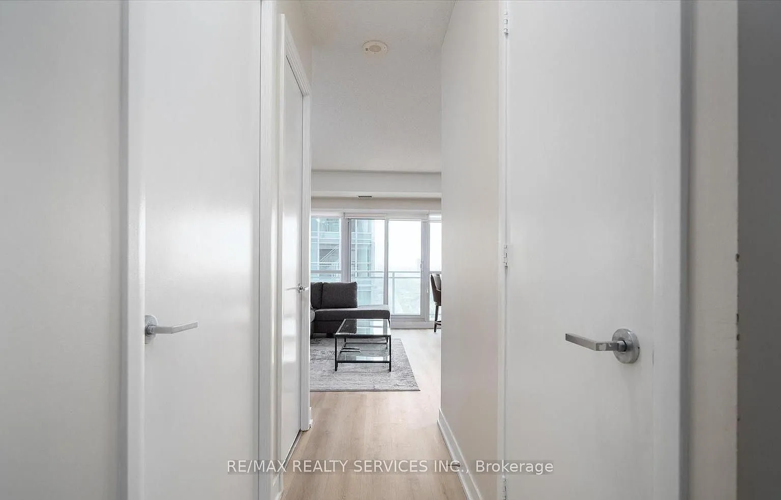 1 bed, $2,375 — Photo 4